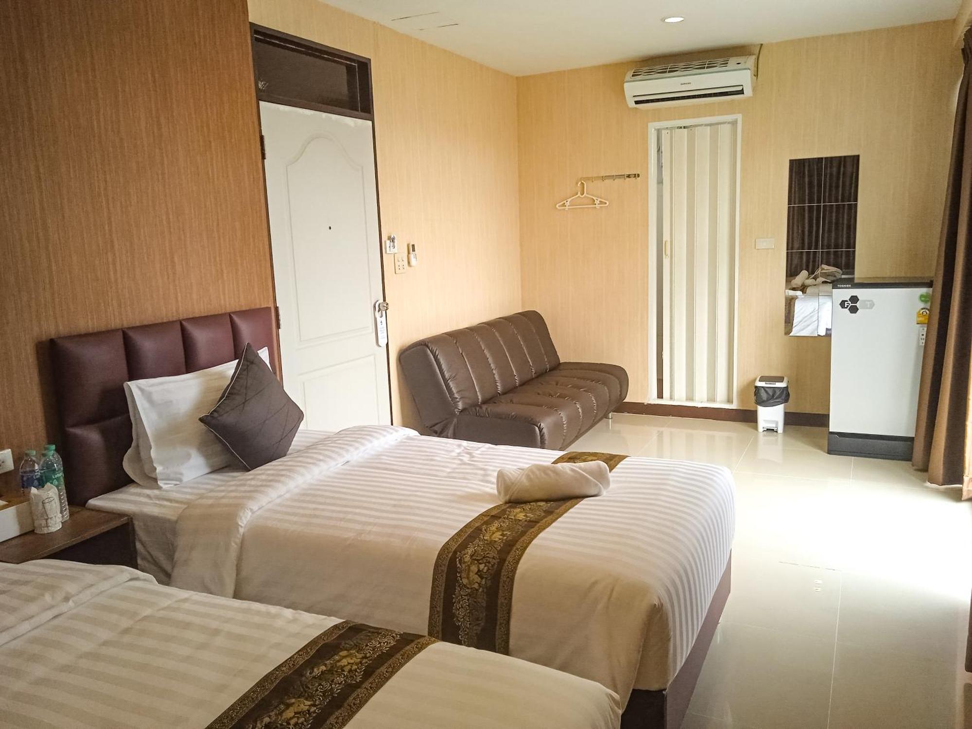 Ks House Hotel Bangkok Exterior photo